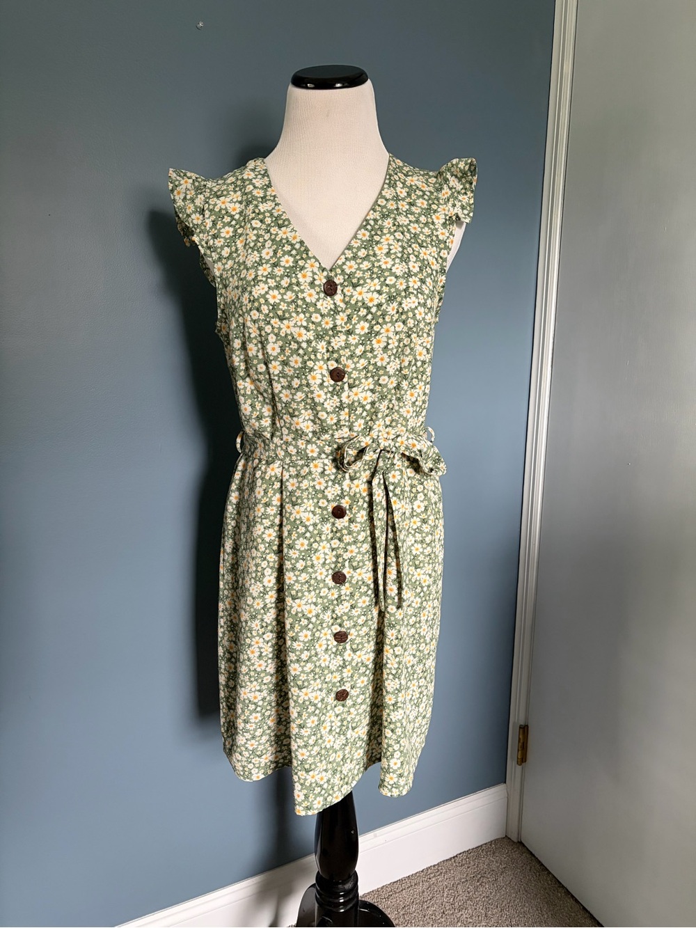 Montesu Los Angeles green Floral summer dress